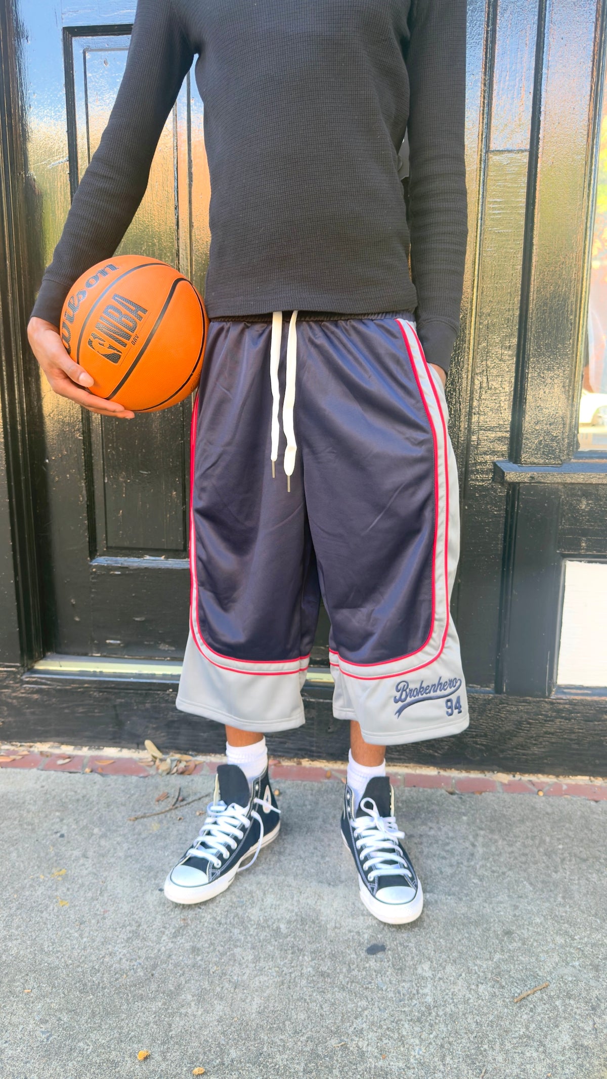 “HEROS BALL” 3/4 BASKETBALL SHORTS